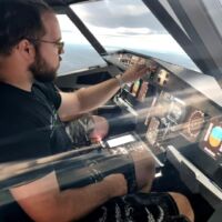 Kokpit dopravního letadla AIRBUS A320