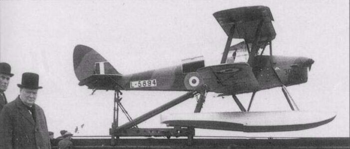 DH.82B Queen Bee První letadlový dron DH.82B Queen Bee
