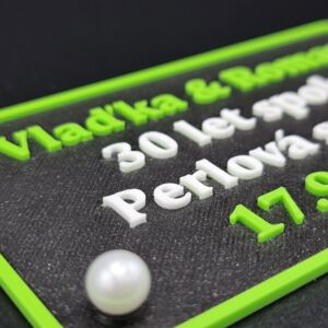 3D Tisk - Plaketa perlová svatba Detailní záběr na plaketu z perlové stavby